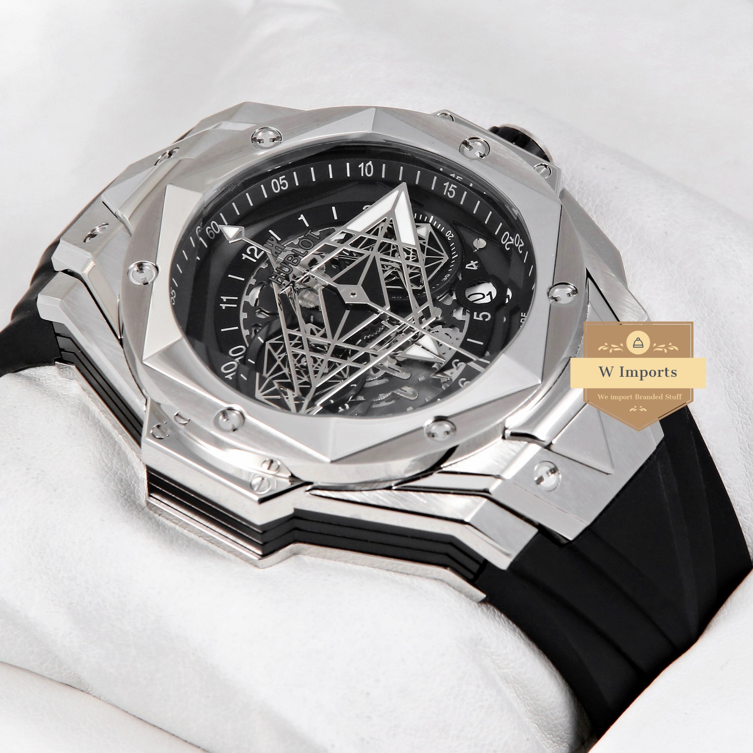 Latest Collection Chronograph Silver Case With Black Rubber Strap