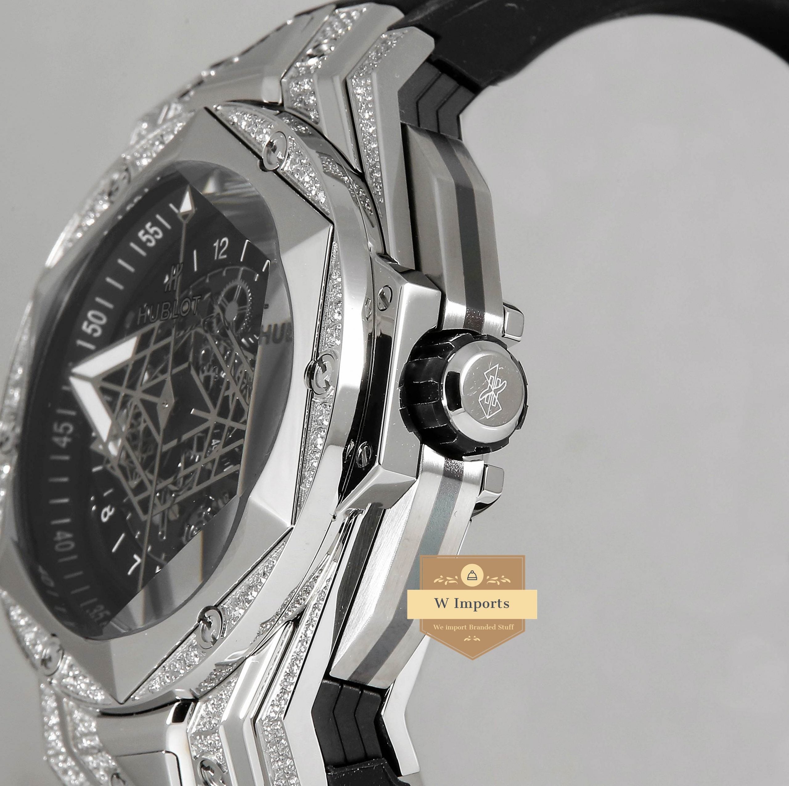 Latest Collection Chronograph Silver Stone Case With Black Dial & Rubber Strap