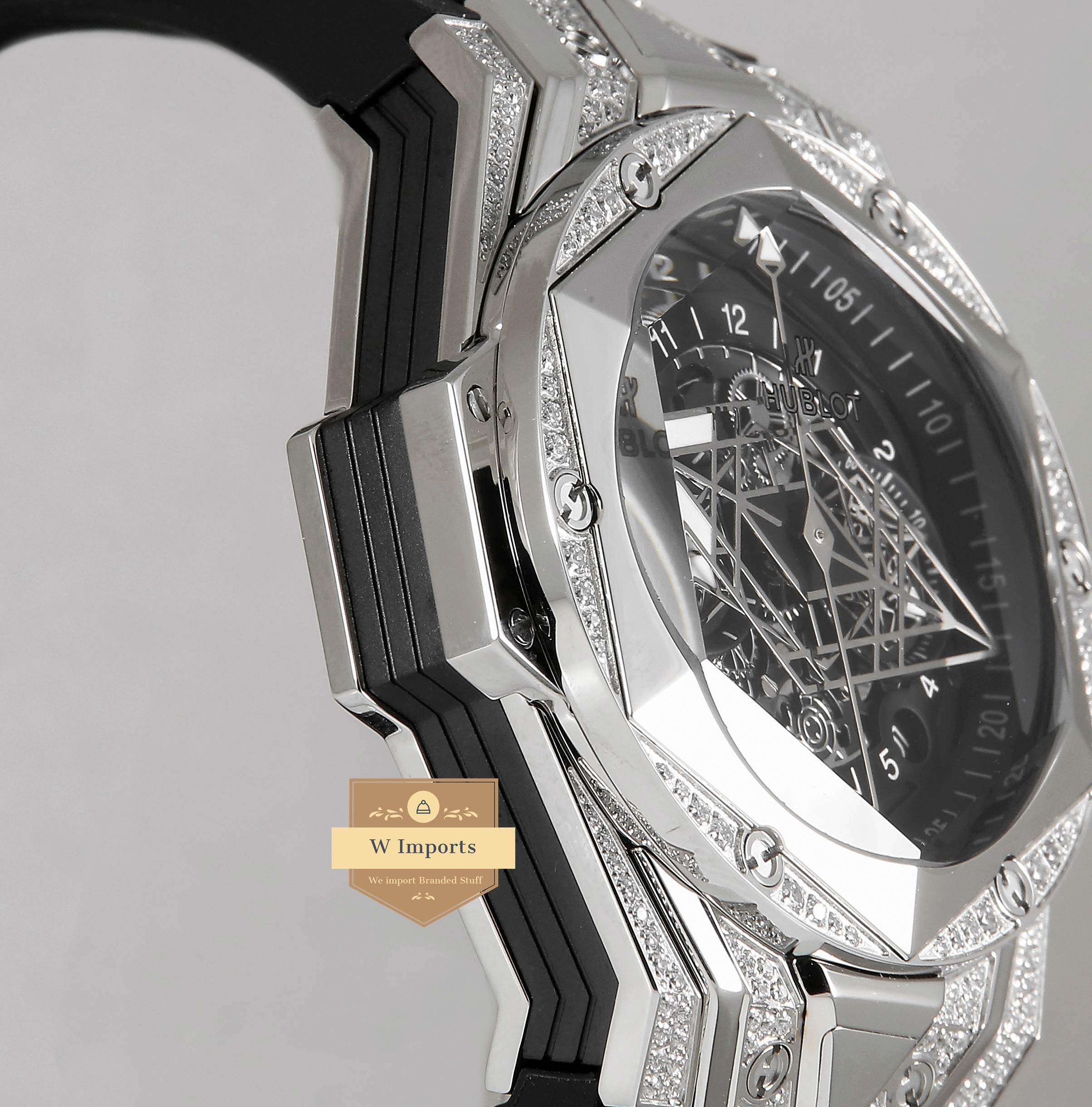 Latest Collection Chronograph Silver Stone Case With Black Dial & Rubber Strap